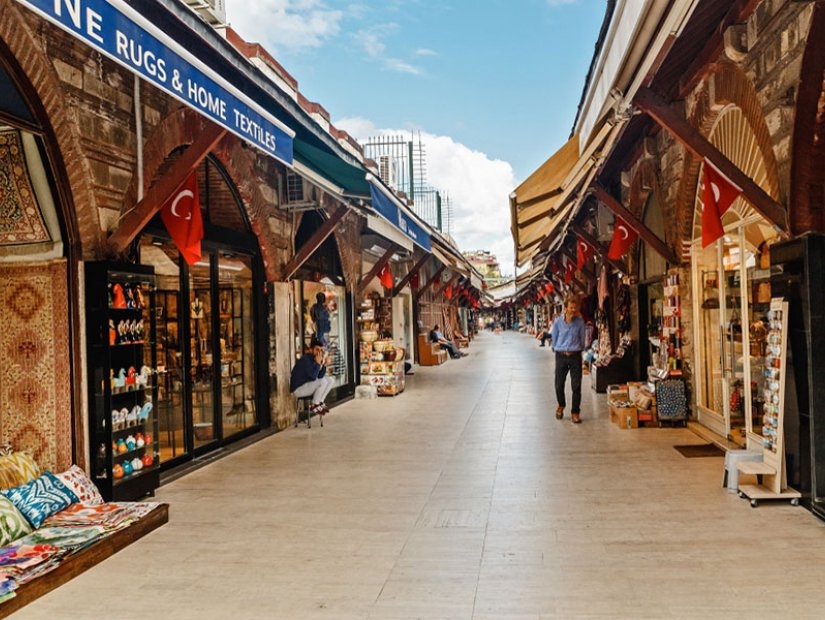 All About the Arasta Bazaar in Sultanahmet