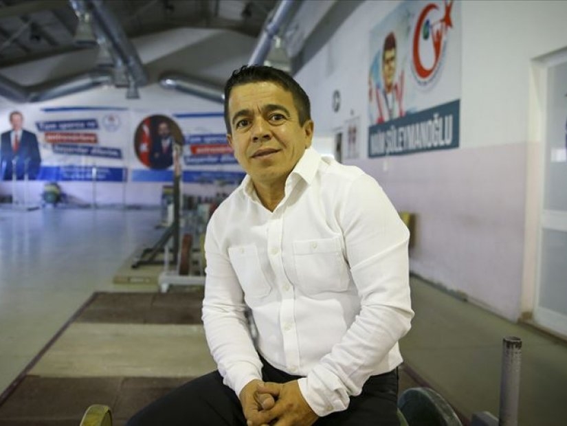 Halil Mutlu, triple vainqueur consécutif des Jeux Olympiques