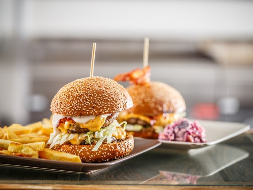 The Juiciest Burger Places in İstanbul