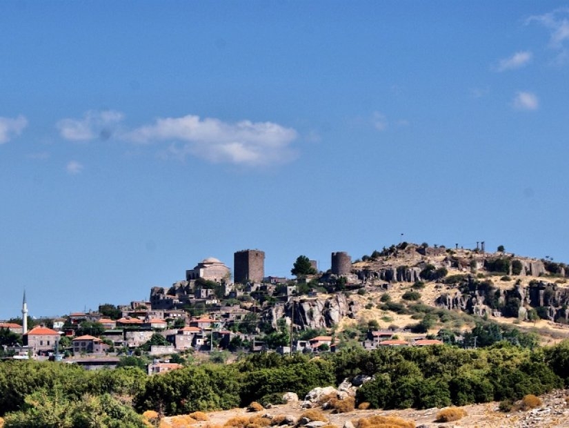 Village turc isolé de Behramkale