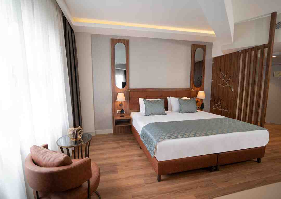 Grand Sirkeci Hotel Corner Suite Room