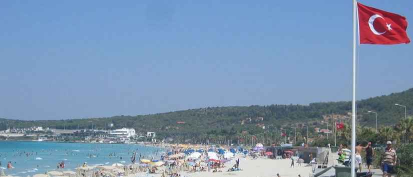Plage d\'Ilıca aux sables dorés