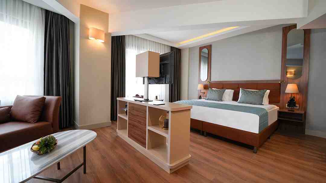 Grand Sirkeci Hotel Corner Suite Room