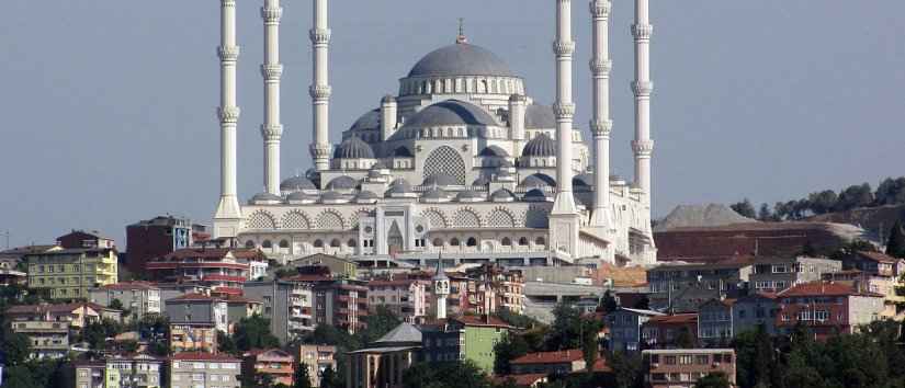 Die größte Moschee der Türkei: die Çamlıca-Moschee