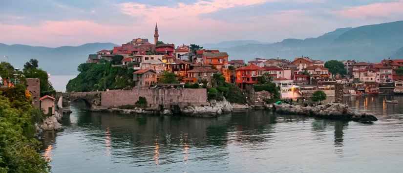 A Journey to Amasra