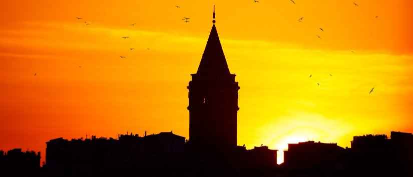 استنبول میں علامتی ٹاورز