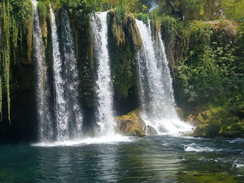انٹالیا میں Düden آبشار