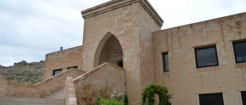 Историческое наследие Мардина - монастырь Мор Хананьо.