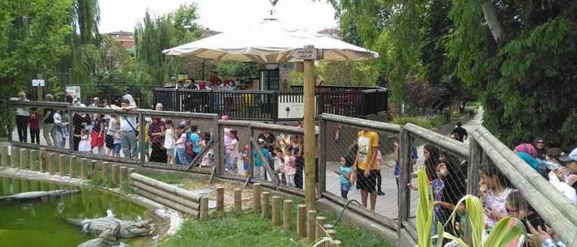 حديقة الحيوانات فاروق يالتشين و بوتانيك بارك