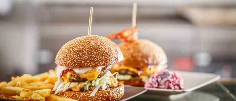 The Juiciest Burger Places in İstanbul