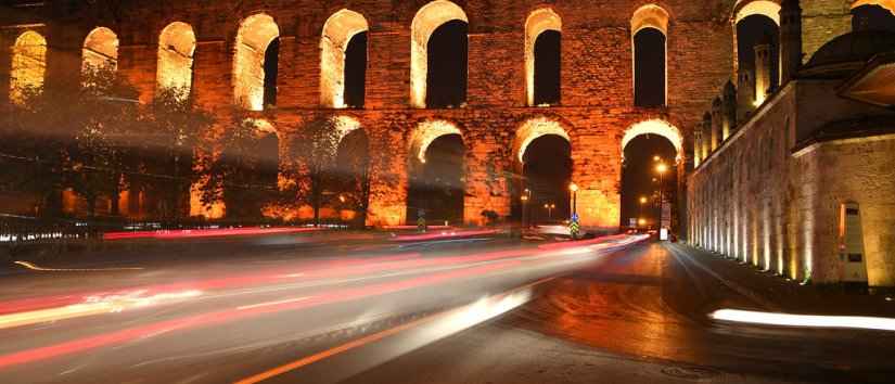 Grand Sirkeci Travel Guide: Aqueduct of Valens