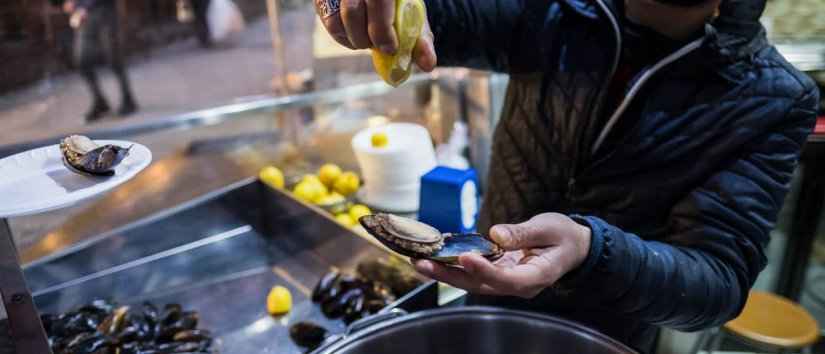 پنج غذای خیابانی در استانبول که مردم محلی و گردشگران آن را دوست دارند