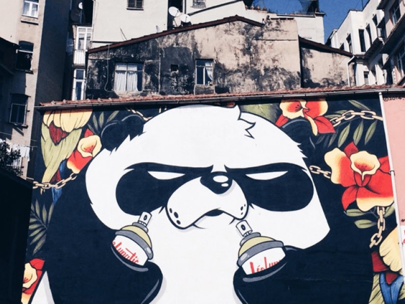 Уличное искусство и граффити в Стамбуле.