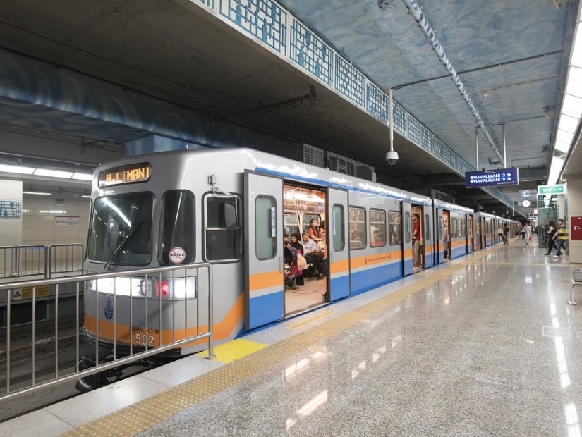 Линии метро в Стамбуле.
