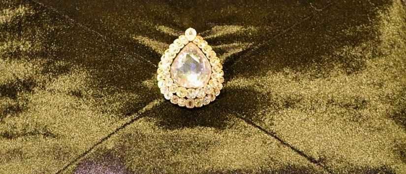 ثروت خیره کننده: الماس قاشق ساز
