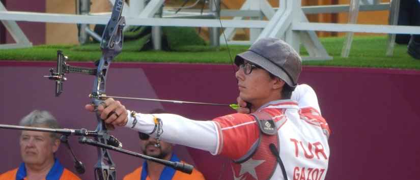 Золотой призер Олимпийских игр, лучник Мете Газоз.